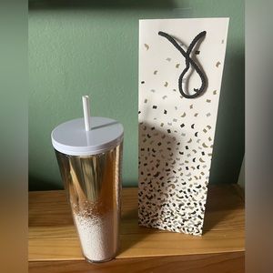 Starbucks Holiday 2019 Cascading Snow White Gold Glitter 24oz Cold Cup Tumbler